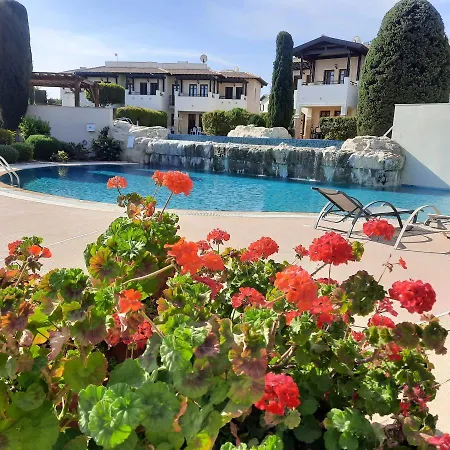 Helios Heights Spirits, Aphrodite Hills Golf Kouklia