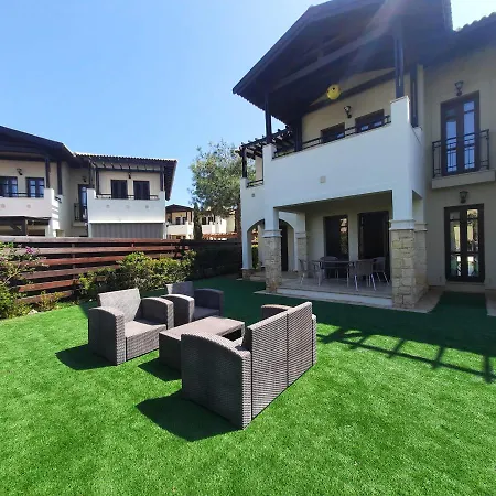 Apartment Helios Heights Spirits, Aphrodite Hills Golf