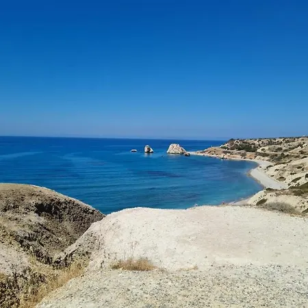 Helios Heights Spirits, Aphrodite Hills Golf * 库克里亚